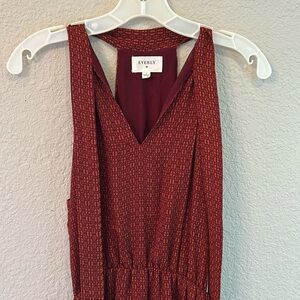 Sleeveless midi dress. Size small.